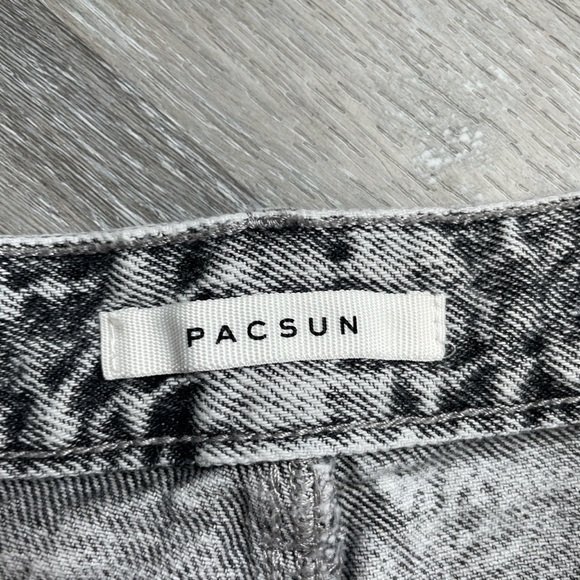 pacSun cut off shorts - Picture 2 of 2